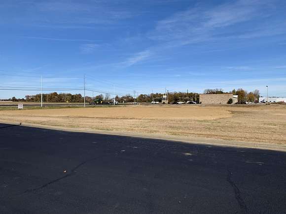 11 Acres of Commercial Land for Sale in Dyersburg, Tennessee