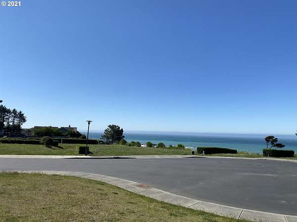 0.19 Acres of Residential Land for Sale in Brookings, Oregon