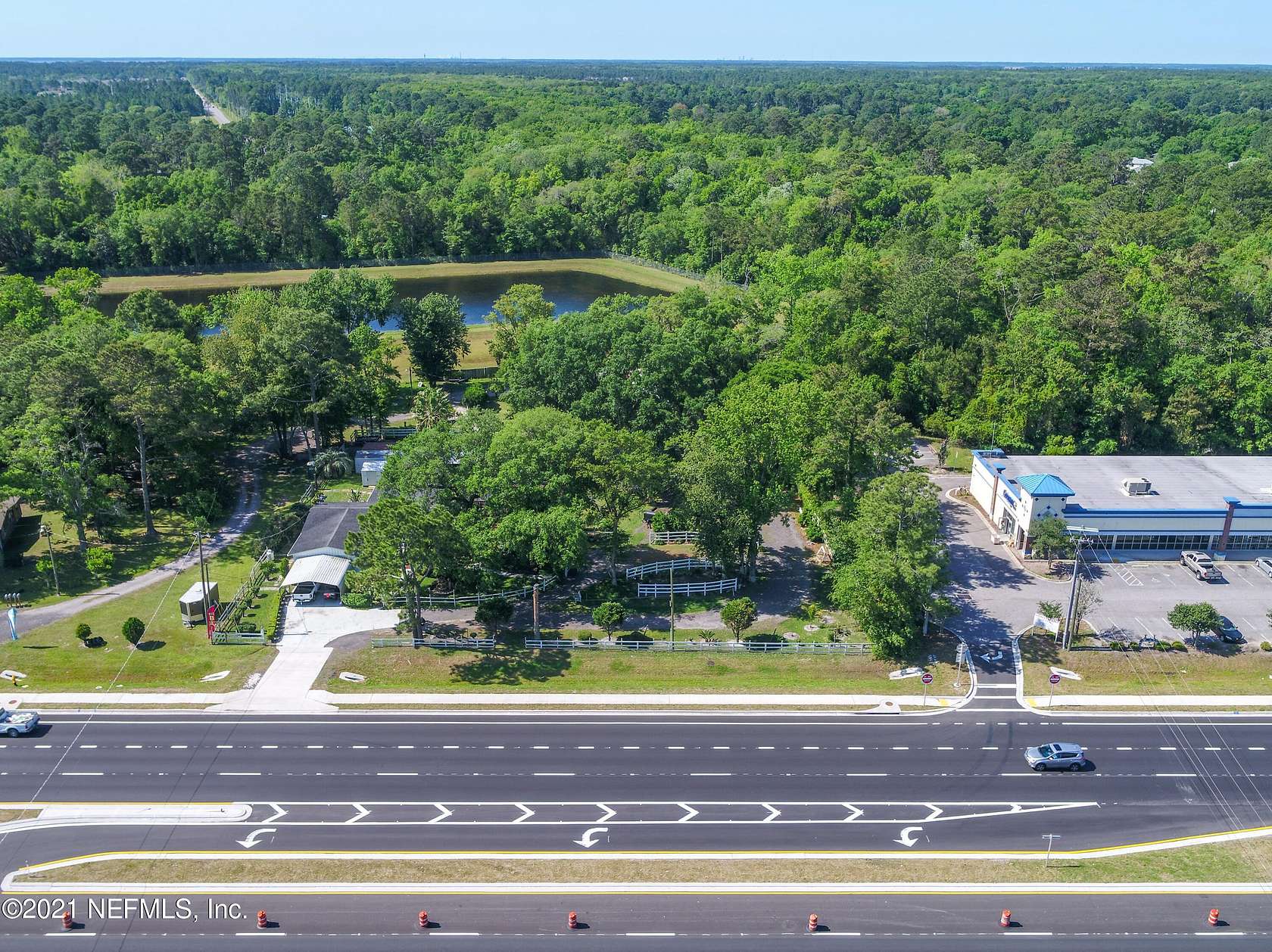 5 Acres of Improved Commercial Land for Sale in Fernandina Beach, Florida