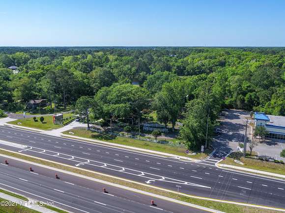 5 Acres of Improved Commercial Land for Sale in Fernandina Beach, Florida