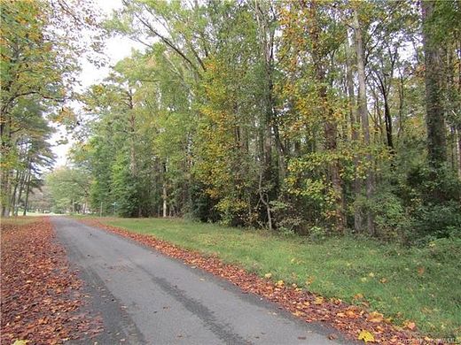 0.33 Acres of Residential Land for Sale in Kilmarnock, Virginia