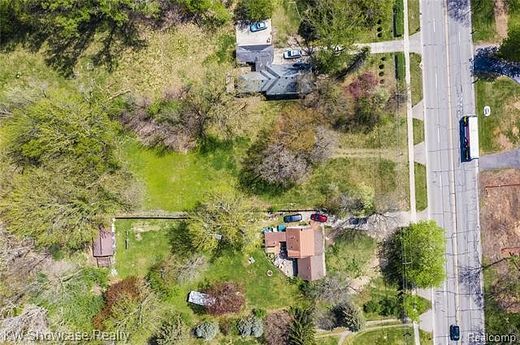 1.4 Acres of Residential Land for Sale in Southfield, Michigan