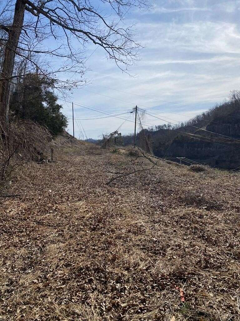 7.6 Acres of Residential Land with Home for Sale in Prestonsburg, Kentucky