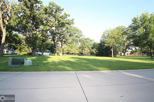 0.3 Acres of Residential Land for Sale in Mason City, Iowa