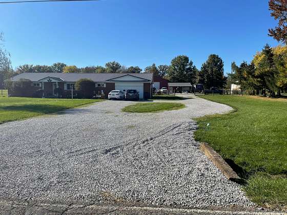 4 Acres of Residential Land with Home for Sale in Ashville, Ohio