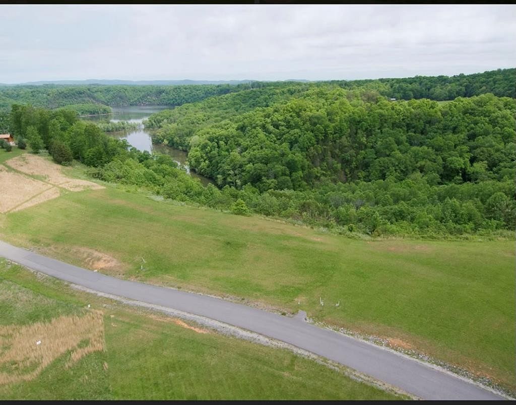 1.6 Acres of Residential Land for Sale in Byrdstown, Tennessee