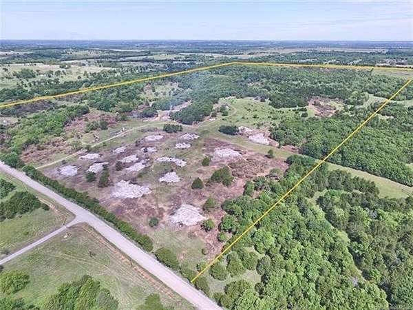 304 Acres of Land for Sale in Cushing, Oklahoma