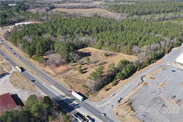 1 Acre of Residential Land for Sale in Wadesboro, North Carolina