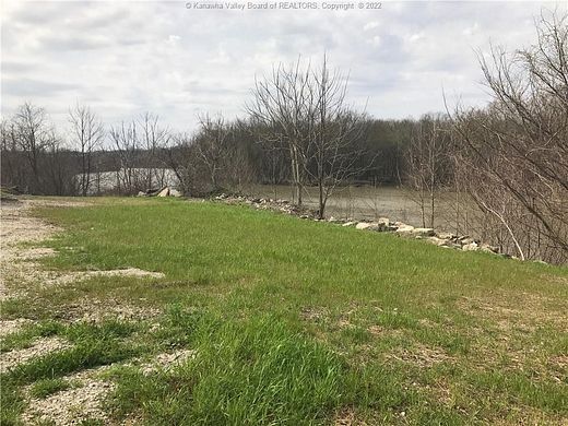 5 Acres of Commercial Land for Sale in Ceredo, West Virginia