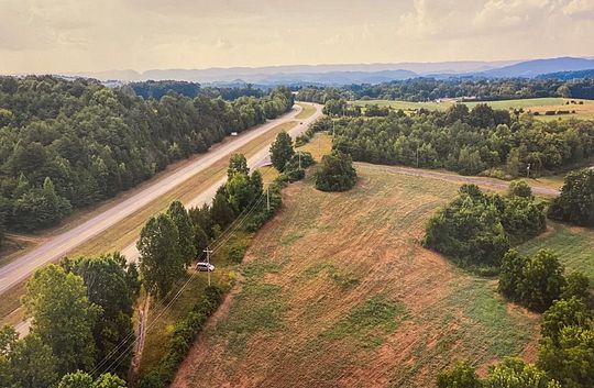 5 Acres of Land for Sale in Morristown, Tennessee