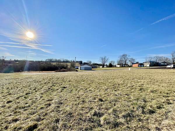 0.85 Acres of Land for Sale in Somerset, Kentucky