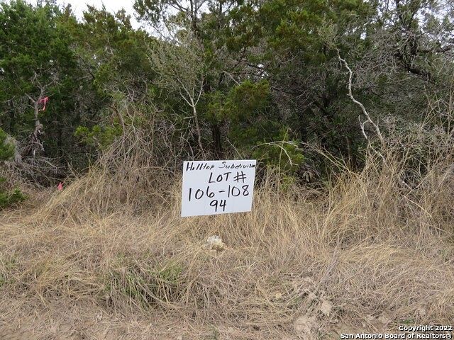 0.94 Acres of Residential Land for Sale in Lakehills, Texas