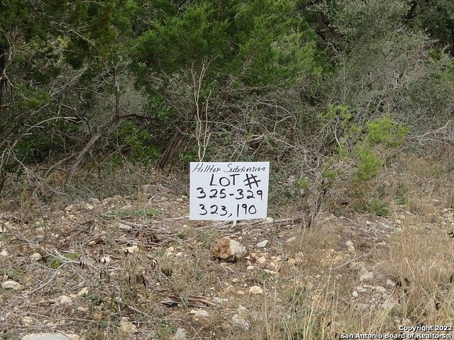 1.3 Acres of Residential Land for Sale in Lakehills, Texas