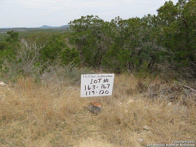 1.3 Acres of Residential Land for Sale in Lakehills, Texas
