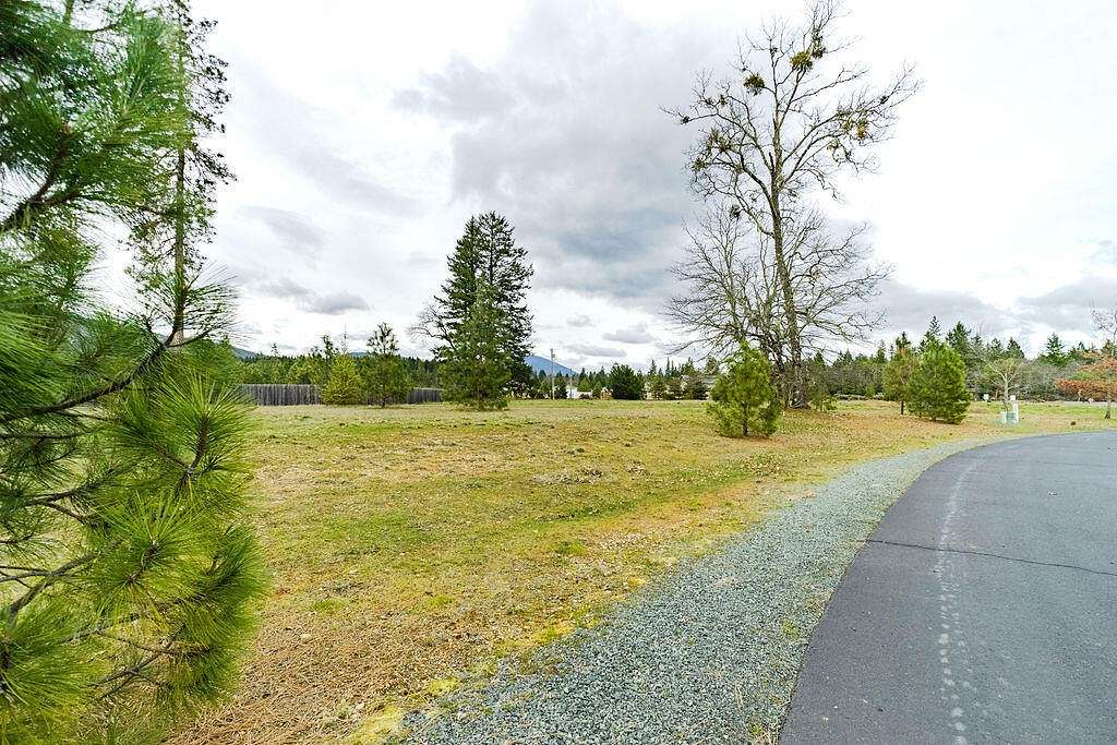 0.84 Acres of Residential Land for Sale in Cave Junction, Oregon