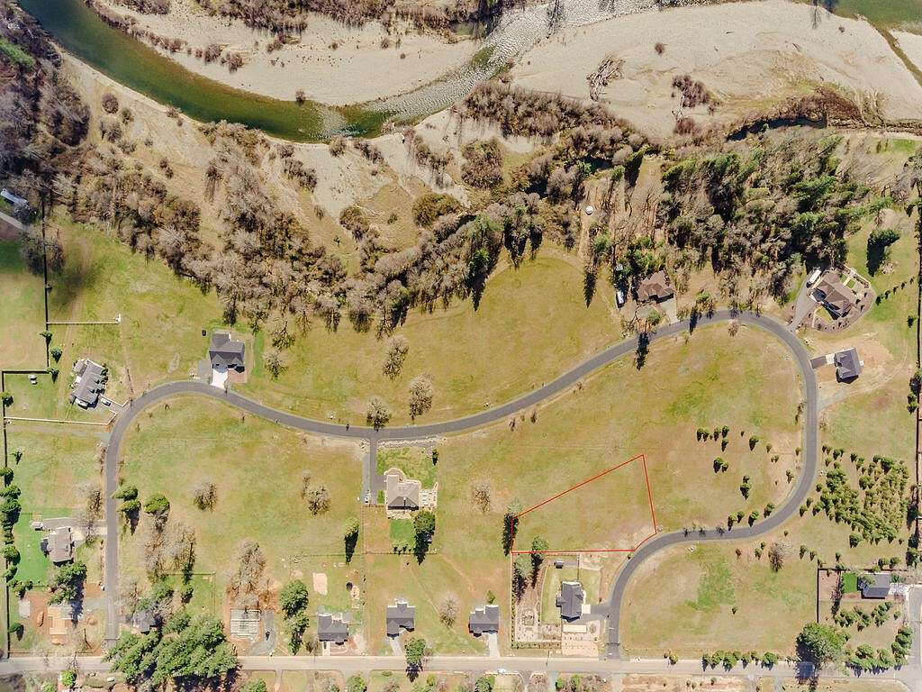 1.1 Acres of Residential Land for Sale in Cave Junction, Oregon