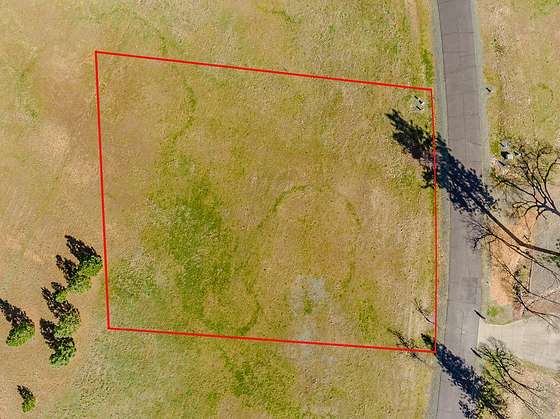 0.81 Acres of Residential Land for Sale in Cave Junction, Oregon