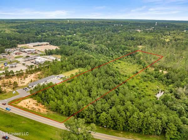 4.47 Acres of Commercial Land for Sale in Wiggins, Mississippi