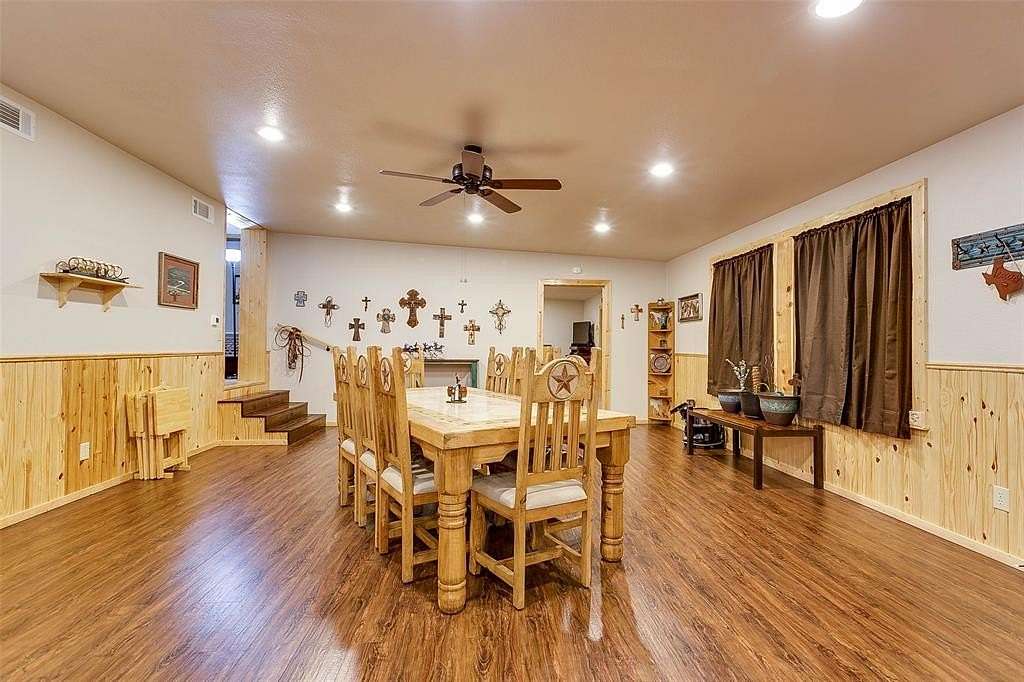 15 Acres of Land with Home for Sale in Bronte, Texas LandSearch