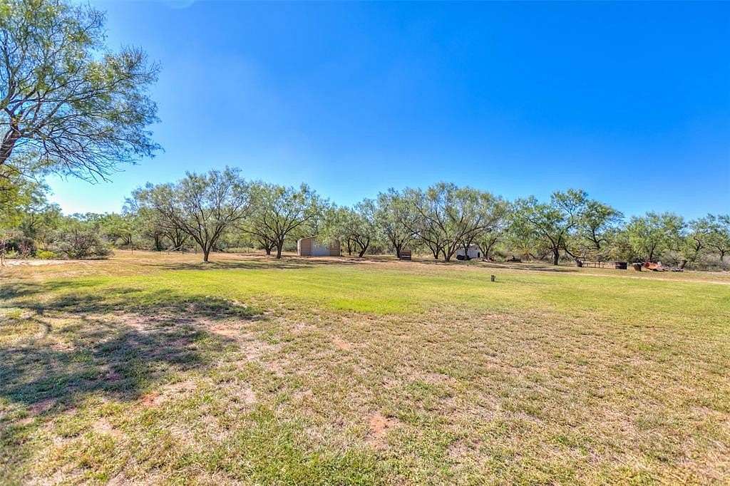 15 Acres of Land with Home for Sale in Bronte, Texas LandSearch