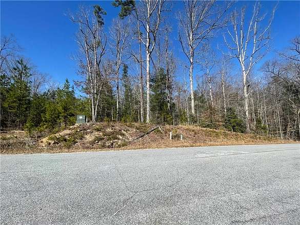 1 Acre of Residential Land for Sale in Walhalla, South Carolina