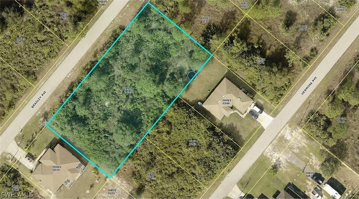 0.689 Acres of Residential Land for Sale in Lehigh Acres, Florida