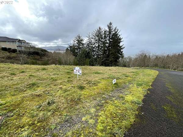 0.17 Acres of Residential Land for Sale in Bay City, Oregon