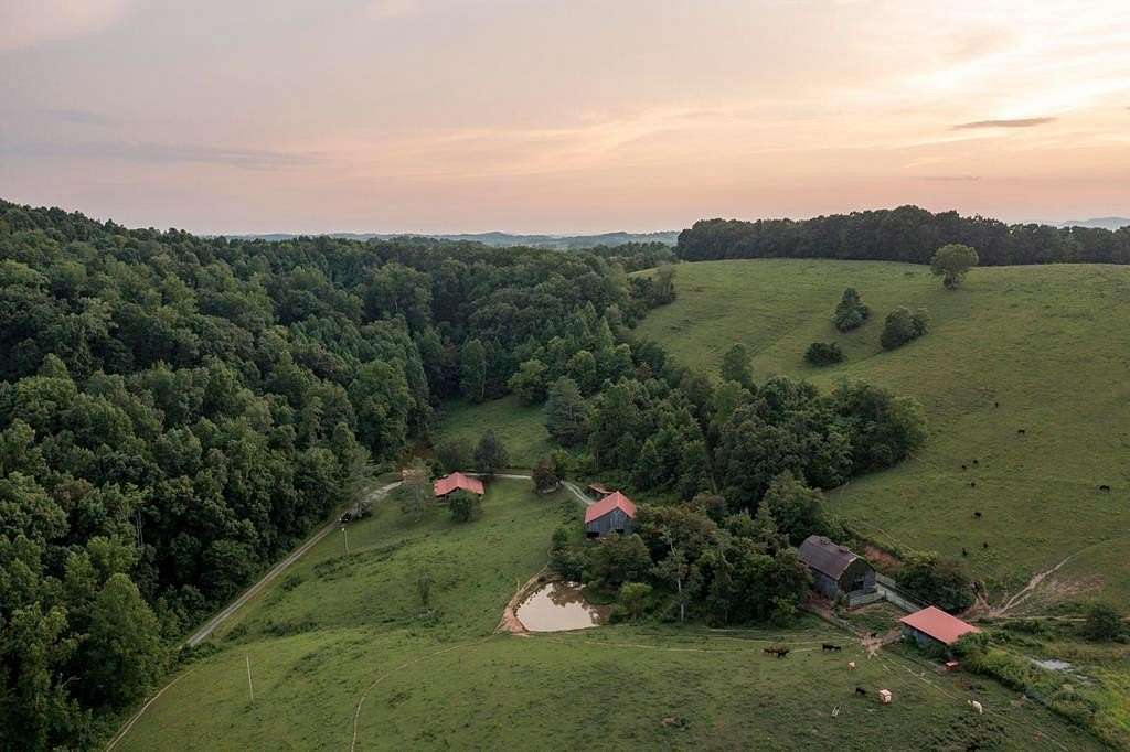 105 Acres of Recreational Land with Home for Sale in Ewing, Virginia