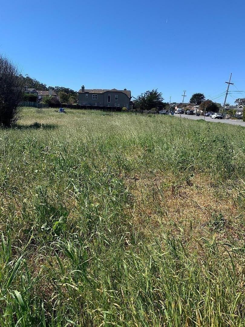 0.81 Acres of Residential Land for Sale in Half Moon Bay, California