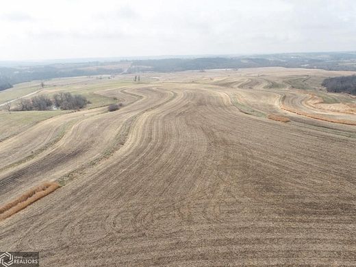 316 Acres of Land for Sale in Columbia, Iowa
