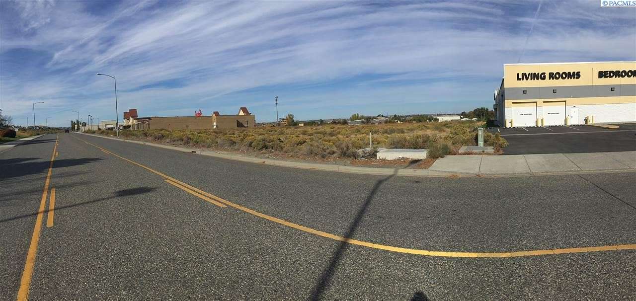 0.69 Acres of Commercial Land for Sale in Richland, Washington