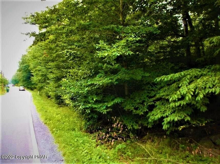 0.63 Acres of Residential Land for Sale in Long Pond, Pennsylvania