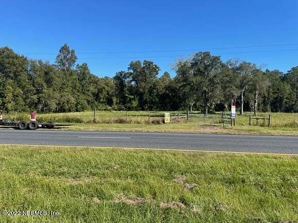 4 Acres of Land for Sale in Lawtey, Florida