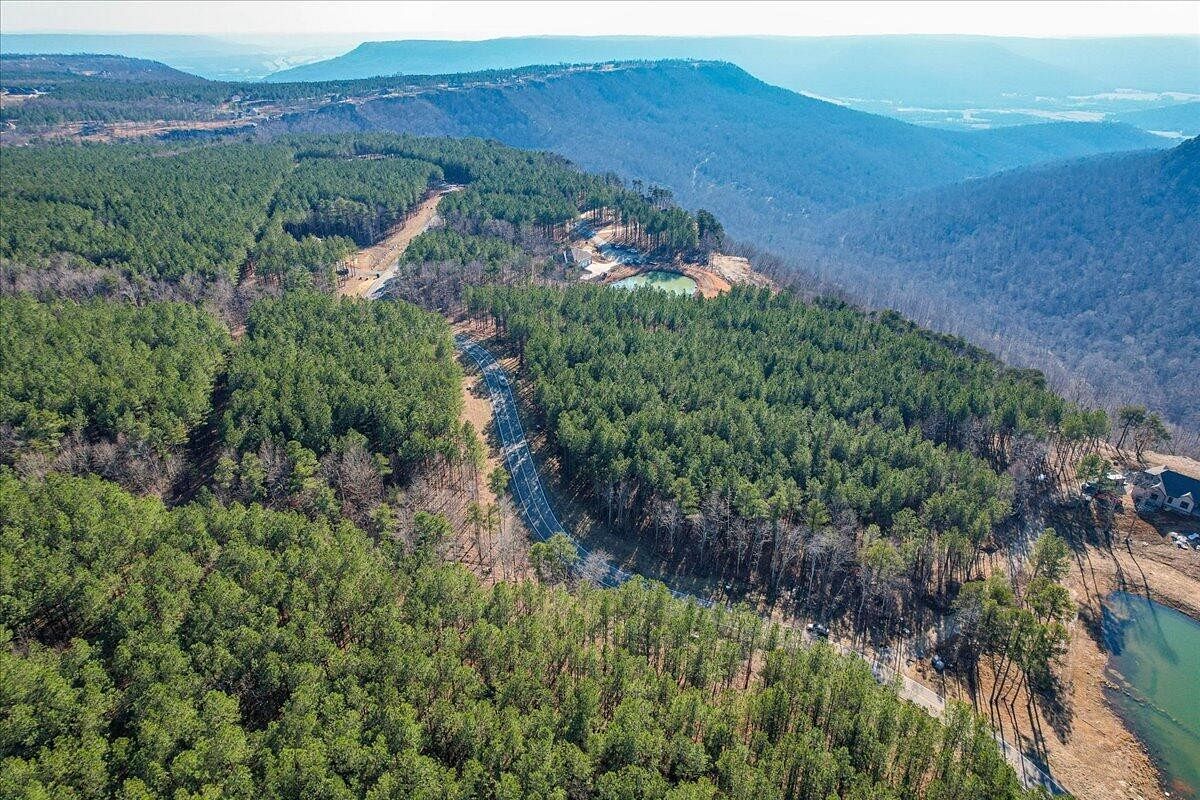 0.83 Acres of Residential Land for Sale in Jasper, Tennessee