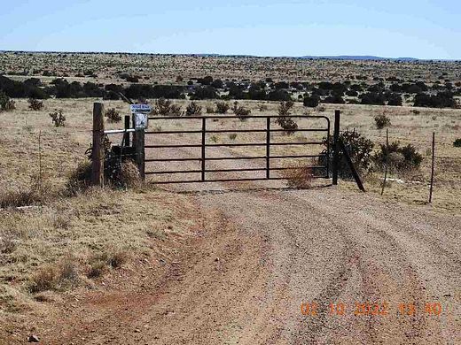 100 Acres of Land for Sale in Santa Fe, New Mexico