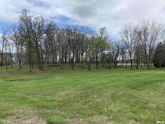 2.1 Acres of Residential Land for Sale in Mount Vernon, Illinois