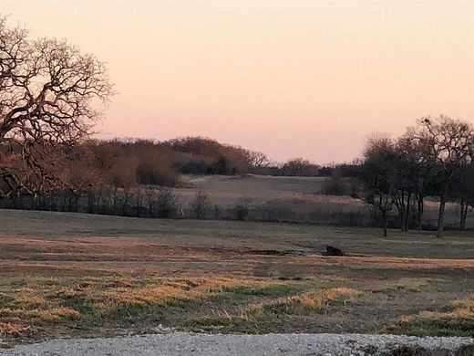 70.4 Acres of Land for Sale in Corsicana, Texas