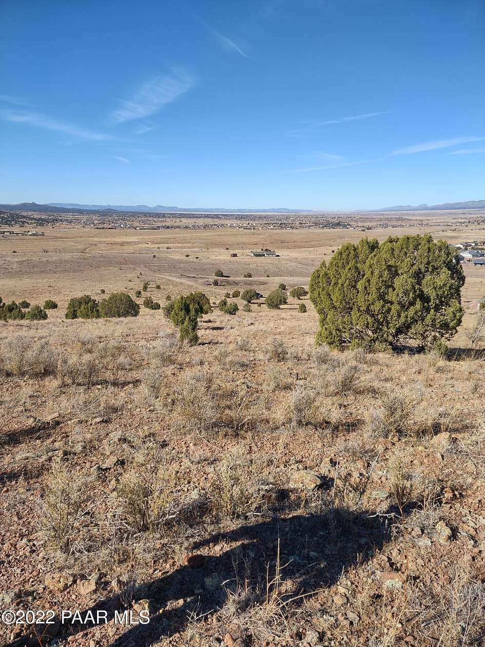 4.2 Acres of Residential Land for Sale in Paulden, Arizona