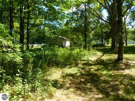 0.25 Acres of Residential Land for Sale in Weidman, Michigan
