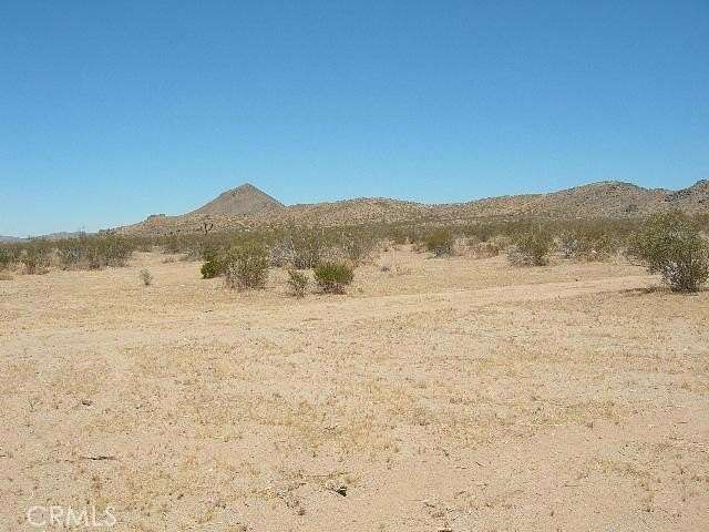 3 Acres of Residential Land for Sale in Apple Valley, California