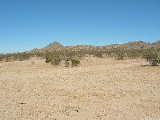 2.93 Acres of Residential Land for Sale in Apple Valley, California