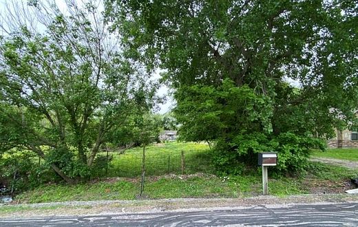 3.7 Acres of Residential Land with Home for Sale in Rowlett, Texas