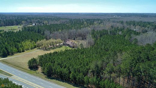 13.4 Acres of Improved Mixed-Use Land for Sale in Senoia, Georgia