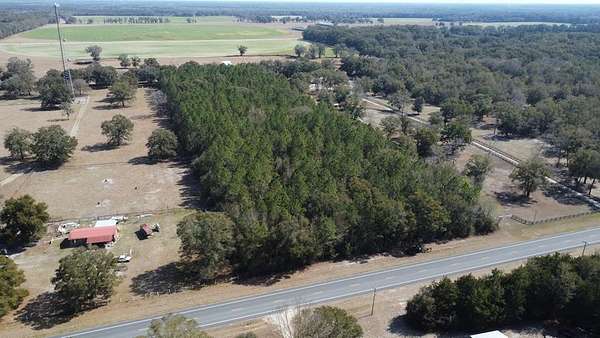 10 Acres of Land for Sale in Old Town, Florida