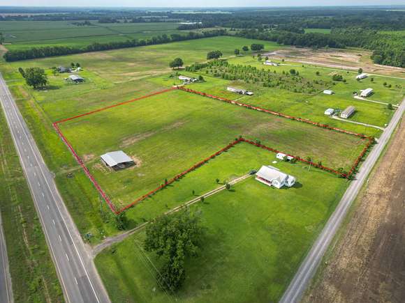 6.13 Acres of Land for Sale in Columbia, Louisiana