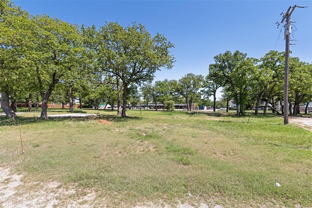 2.9 Acres of Improved Mixed-Use Land for Sale in Bedford, Texas