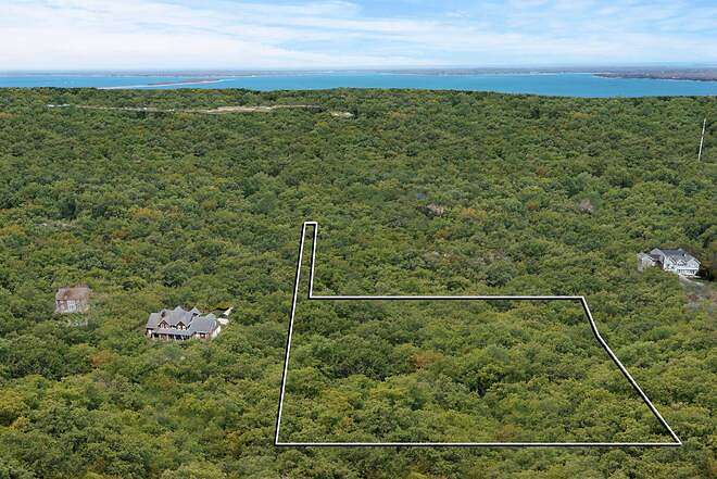 3.9 Acres of Residential Land for Sale in Sag Harbor, New York
