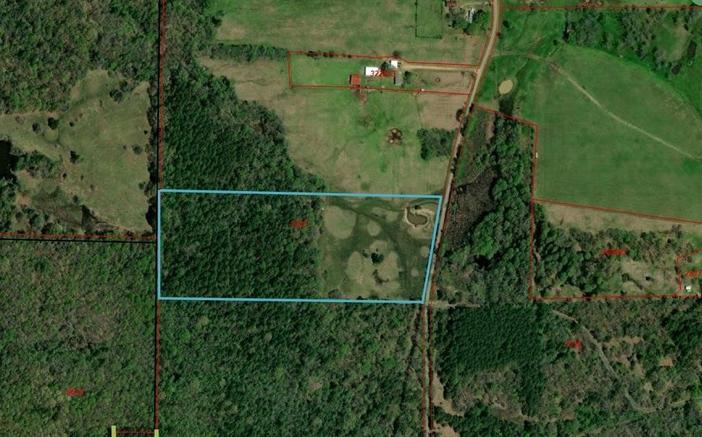 18.9 Acres of Agricultural Land for Sale in Mount Pleasant, Texas