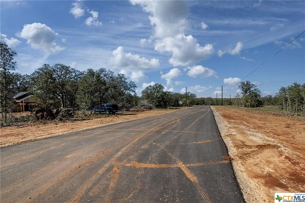 1.6 Acres of Residential Land for Sale in Gonzales, Texas