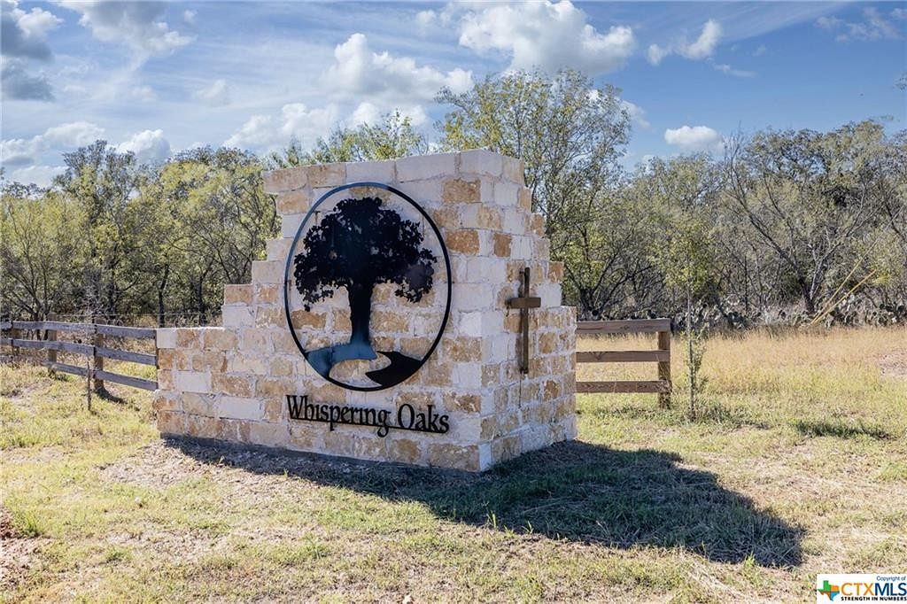 1.5 Acres of Residential Land for Sale in Gonzales, Texas